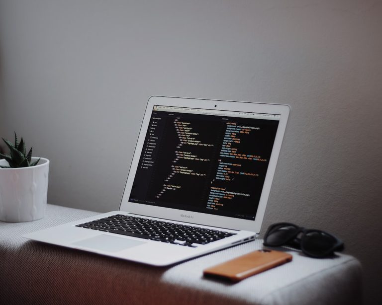 scopri il mondo del lavoro freelance: opportunità, capacità richieste e come costruire una carriera di successo come libero professionista. inizia il tuo viaggio verso l'autonomia professionale oggi!